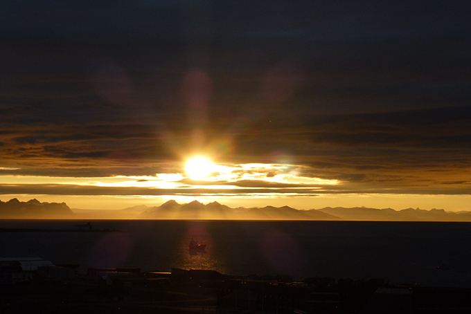 Sonnenuntergang in Longyearbyen