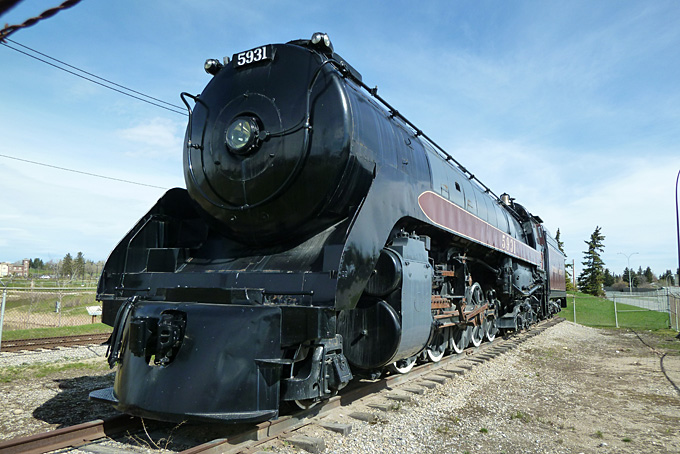 Calgary Heritage Park mit alten Dampflokomotiven…