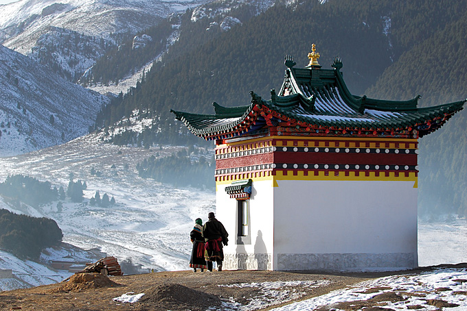 Tibet – eingebettet in die gewaltigsten Gebirgsketten der Erde