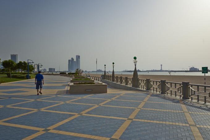 An der Corniche Road in Abu Dhabi
