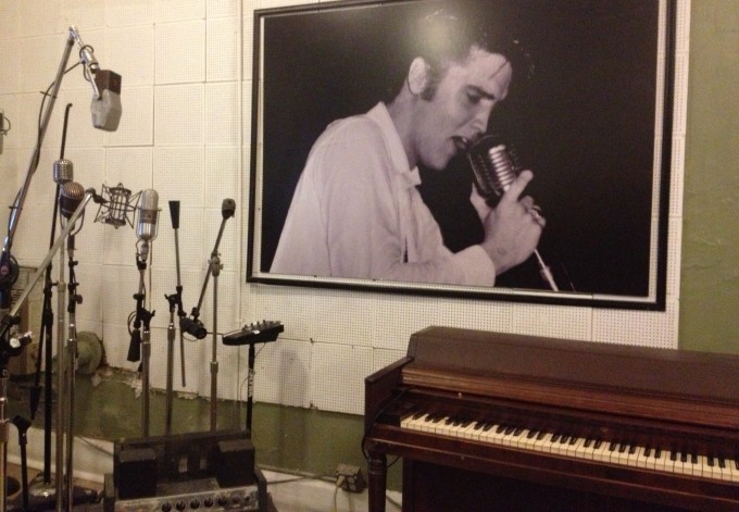 Die original Instrumente von Elvis in den Ton Studios