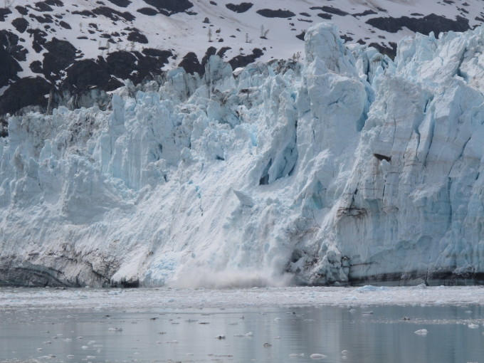 Kalbender Gletscher im Glacier Bay Nationalpark