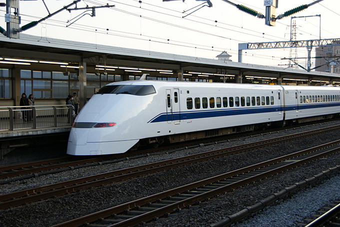 Der Schnellzug Shinkansen (Copyright: Martin Abegglen @ flickr)