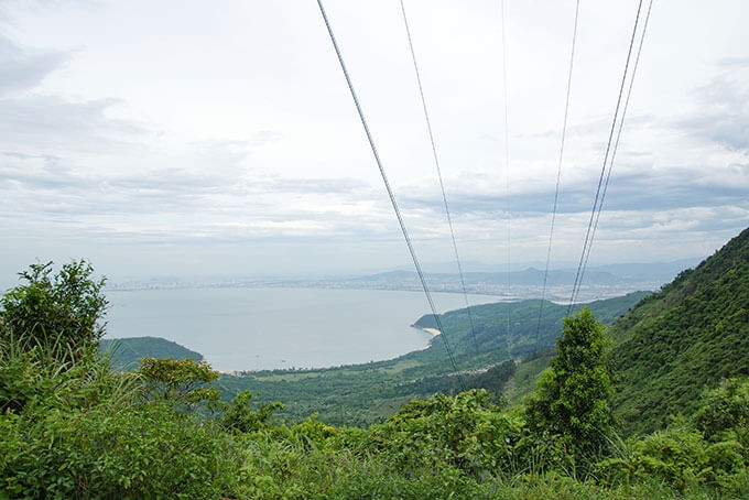 Der Wolkenpass mit Blick auf Danang