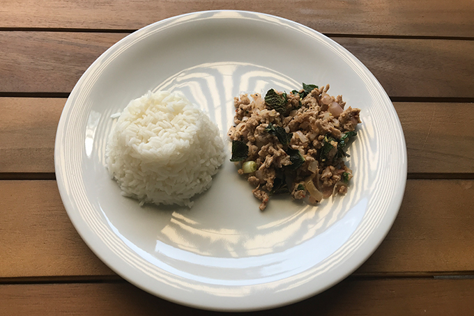 Voyage culinaire autour du monde: Recette du laab moo à la thaïlandaise