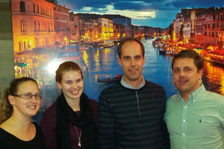 L'équipe de Travelhouse Online: Esther, Fabia, Tom, Thomas (de gauche à droitel, Evelyne est en voyage)