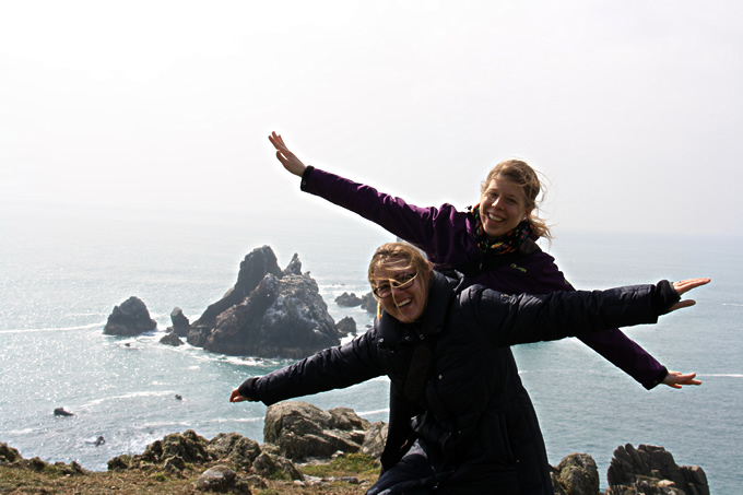 Sandra et Anna sur les îles Anglo-Normandes