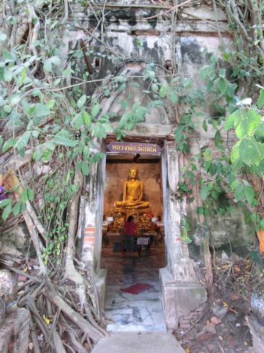 Buddha im Wat Bang Kung Tempel