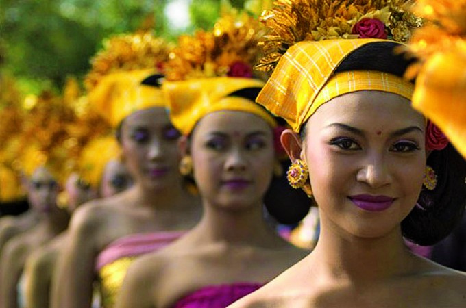 Balinesische Tänzerinnen