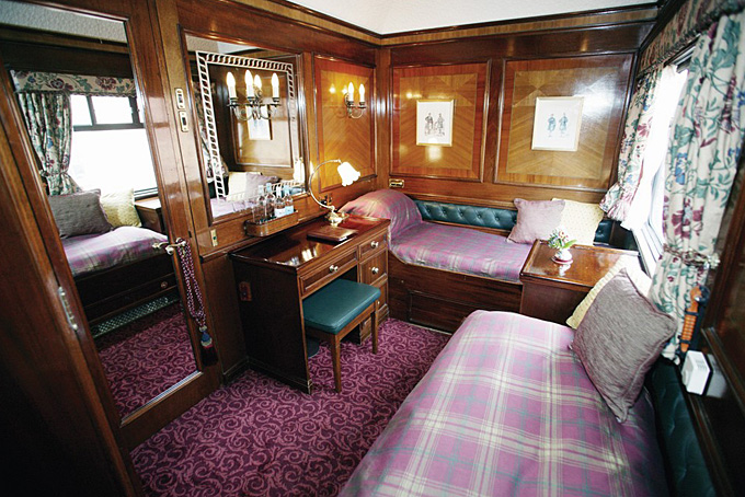 Eine Mahagoni State Cabin des Royal Scotsman (Copyright: Simon Pielow @ flickr)