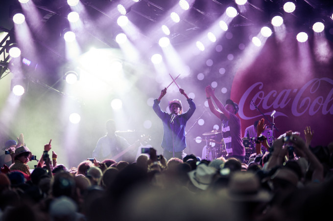 K'naan sur la scène Coca-Cola (photo: Tye Carson)