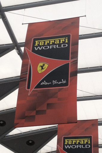 Entrée du Ferrari World