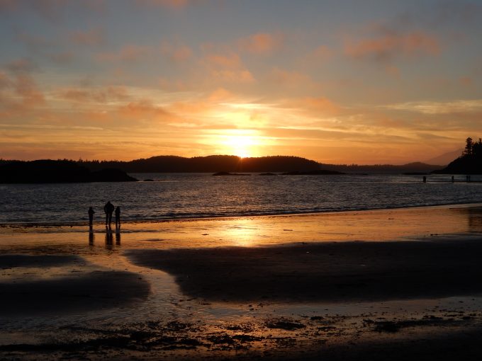 Sonnenuntergang am Mackenzie Beach
