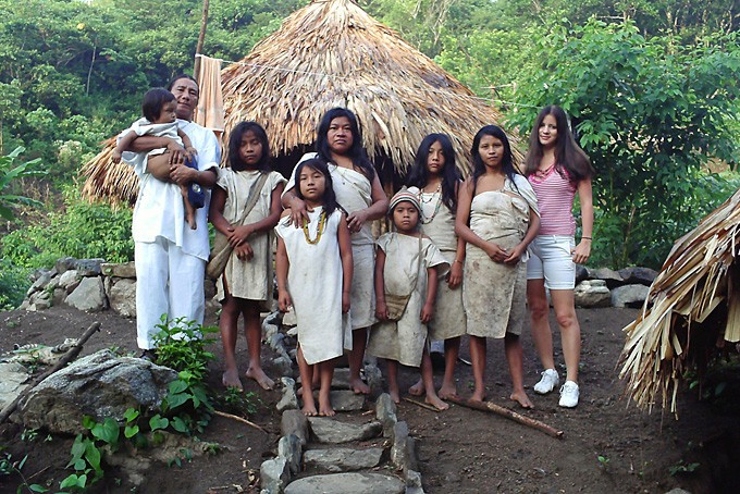 Foto mit indigener Familie