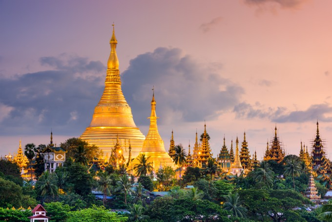 L’imposante pagode de Shwedagon à Yangon